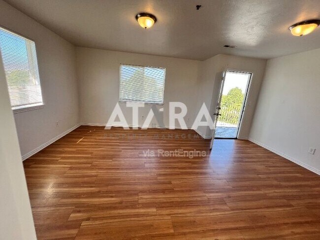 Photo - 4990 W 4850 S Unit 31 31