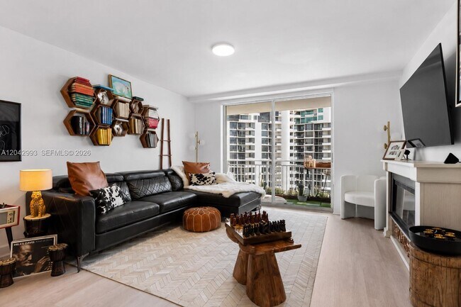 Building Photo - 770 Claughton Island Dr Unit 1705