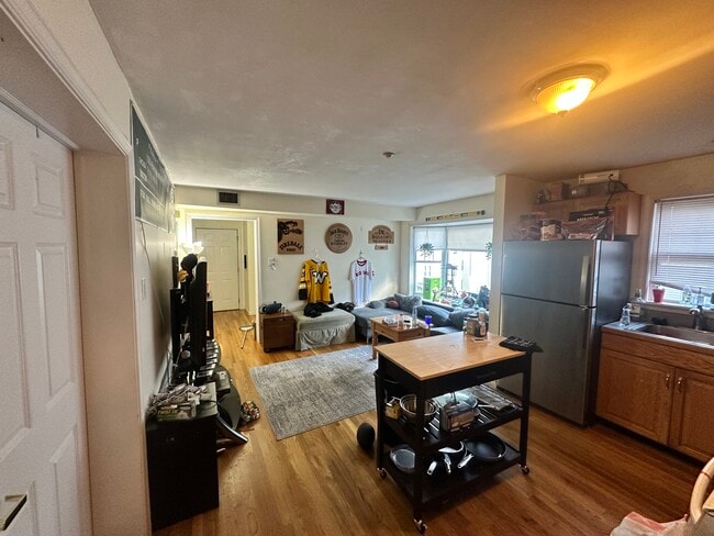 Photo - 64 Hillside St Unit 2