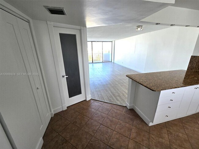 Photo - 3703 NE 166th St