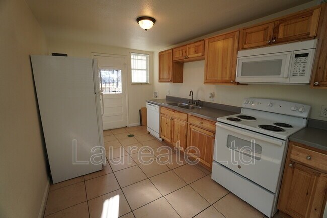 Photo - 1124 Rosemary St Unit #6