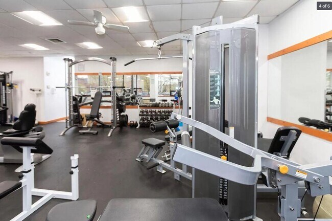 Photo - 280 Marin Blvd