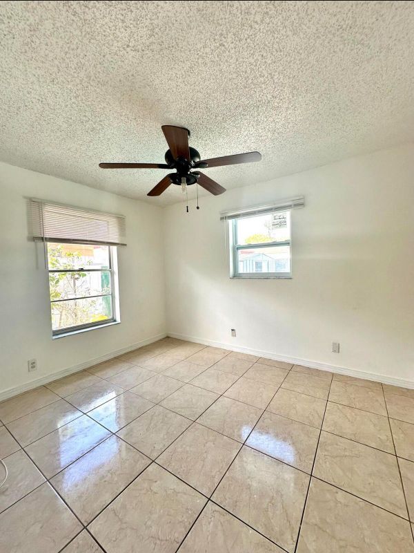 Photo - 2935 Alabama St