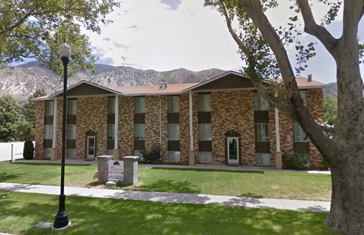 Photo - 734 N Main St