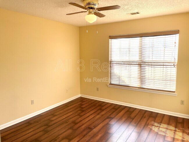 Photo - 8192 Hynds Springs Ln