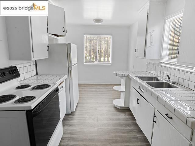 Photo - 3562 Seminary Ave