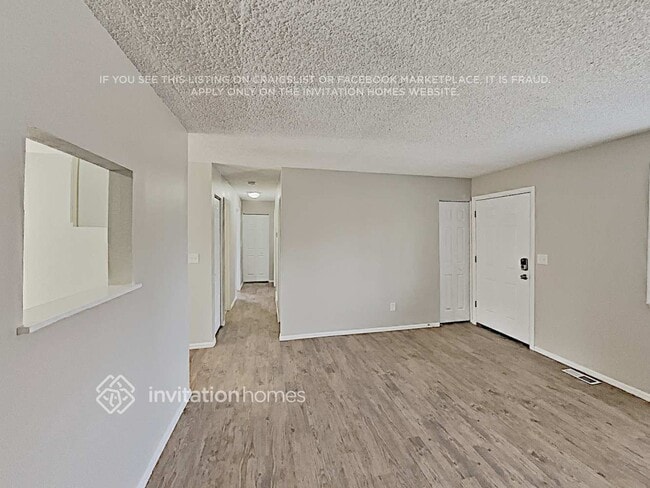 Photo - 1839 S Mobile St