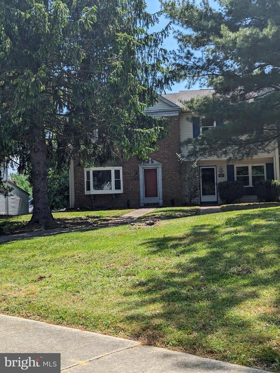 Building Photo - 830 Woodcrest Dr Rental