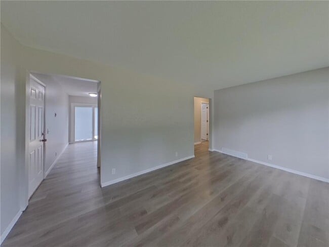 Photo - 16358 Crosstown Blvd NW