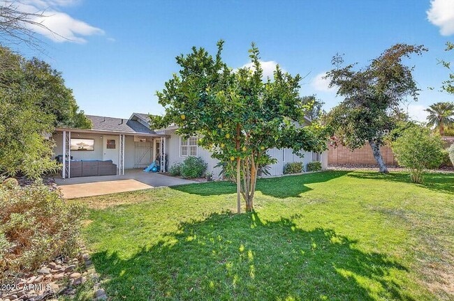Photo - 2822 E Willow Ave