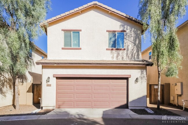 Photo - 2515 N 73rd Dr House