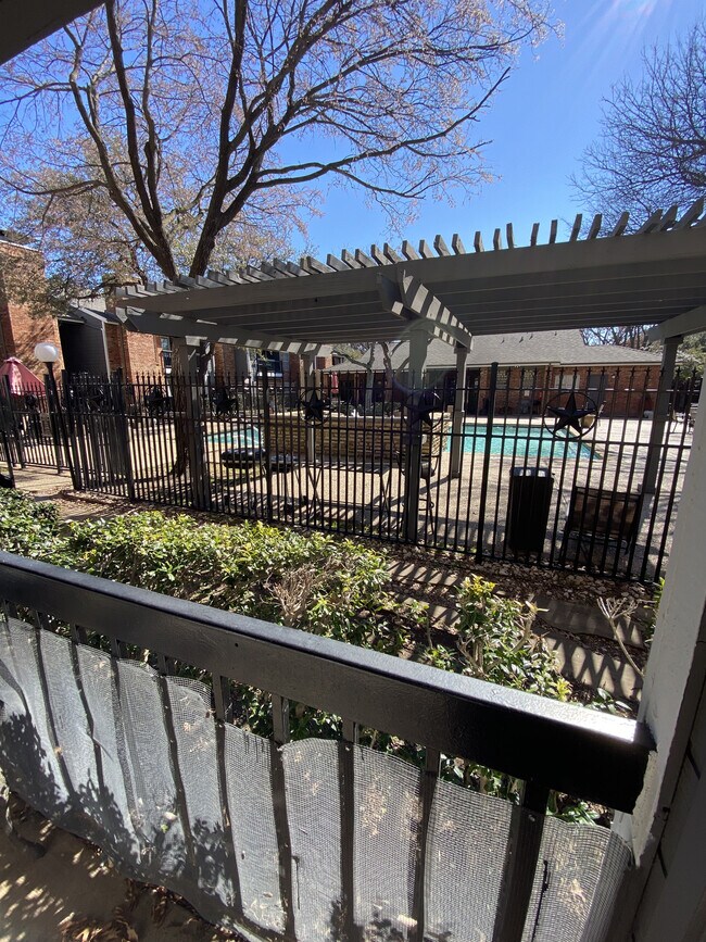 Photo - 18333 Roehampton Dr Condo Unit 214