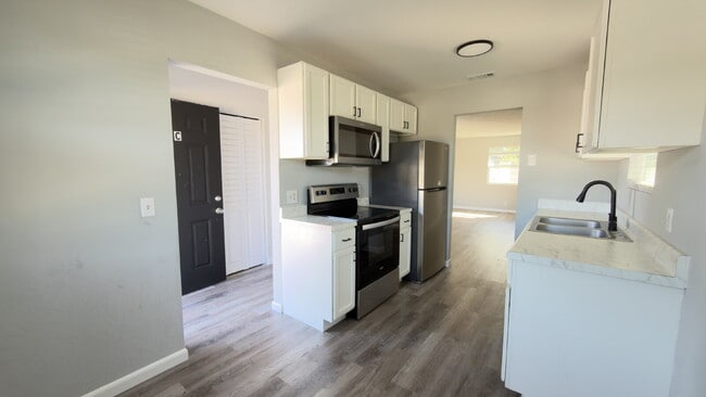 Photo - Titusville 2 Bedroom w/ Balcony Unit C