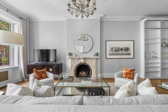 Photo - 24 E 11th St Unit 2