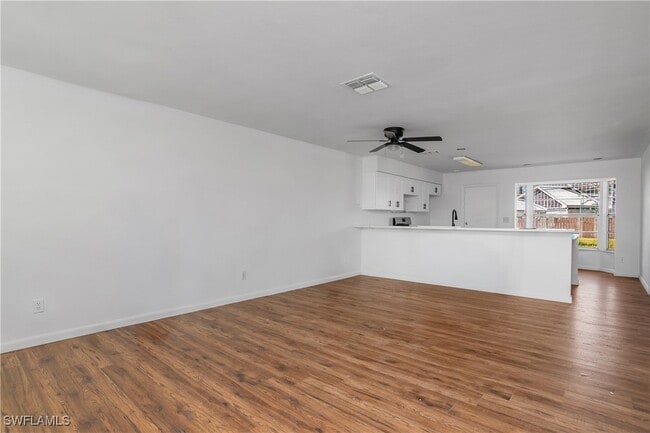 Photo - 1143 Joel Blvd