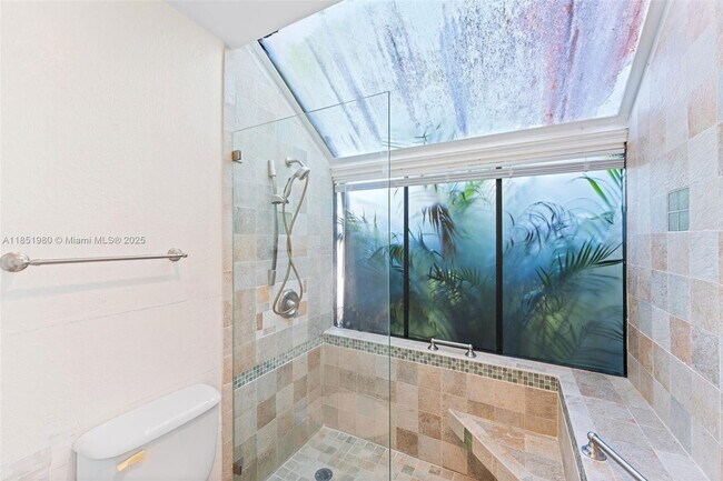 Photo - 9343 Chelsea Dr N