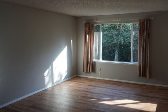 Photo - 1307 NW 119th St