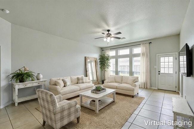 Building Photo - 9935 Knob Hollow Way