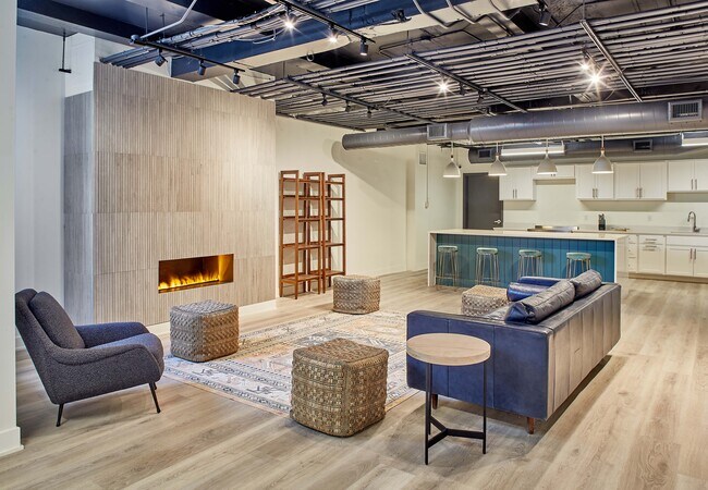 Sala de estar del sexto piso - 351 S Warren St