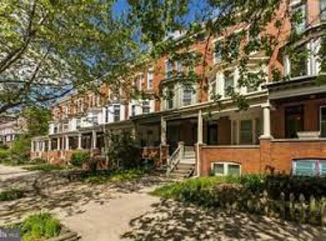 Building Photo - 3125 N Calvert St Unit 2