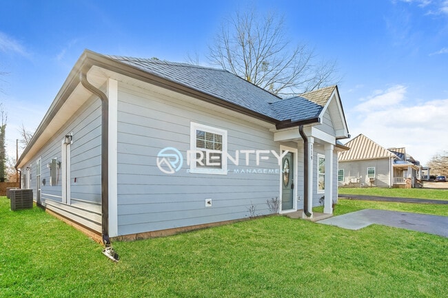 Photo - 119 Walnut St