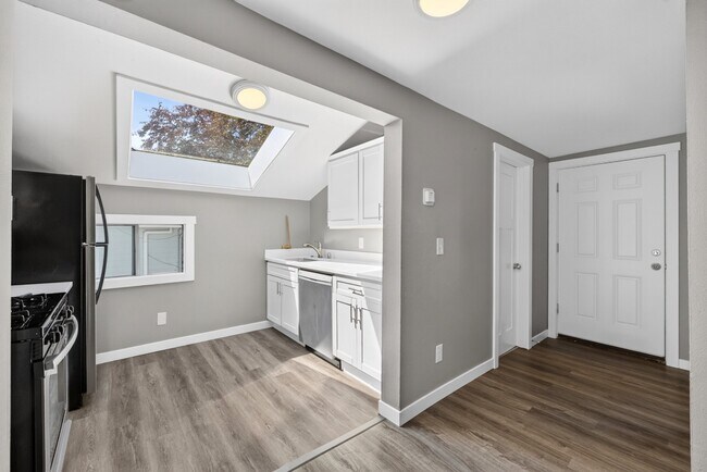Photo - Modern 1-Bed Apartment in Heart of Tacoma Unidad 3