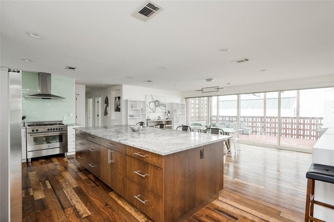 Photo - 2801 Cedarview Dr