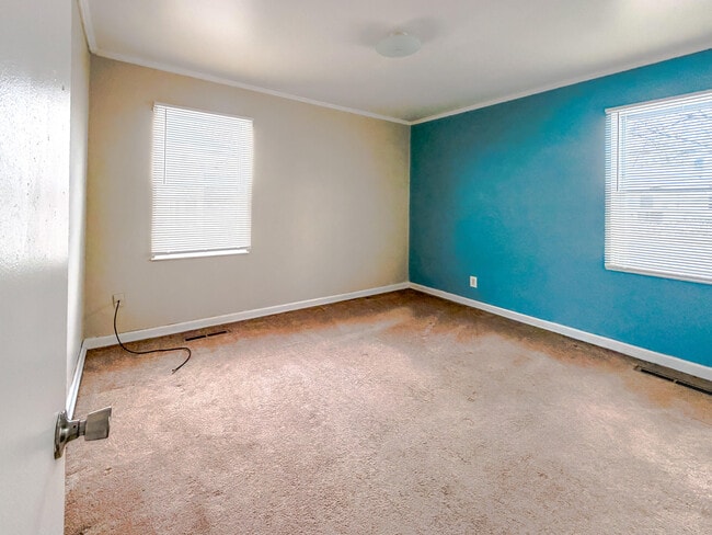 Photo - 10111 Corning St