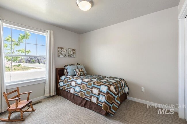 Photo - 6033 N Silver Spruce Ave