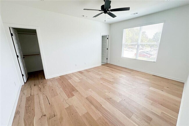 Photo - 1320 Van Buren Ave