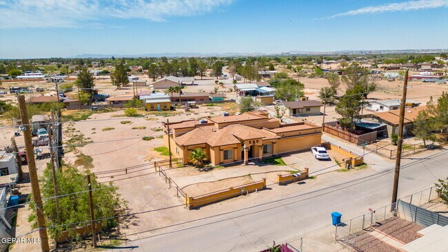 248 S Moon Rd