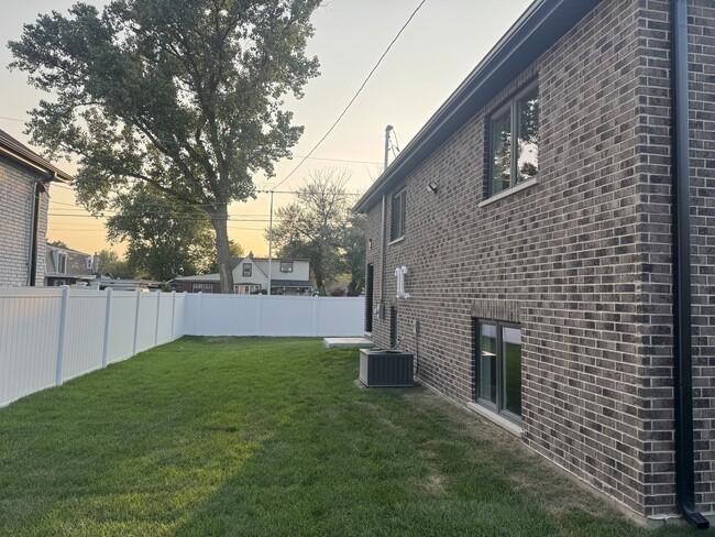 Photo - 4951 W 86th St