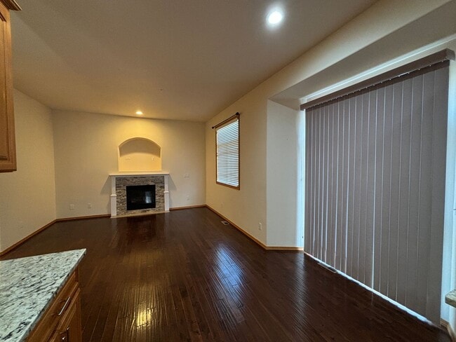 Photo - Spacious 4-Bedroom Family Home in Creeksid...