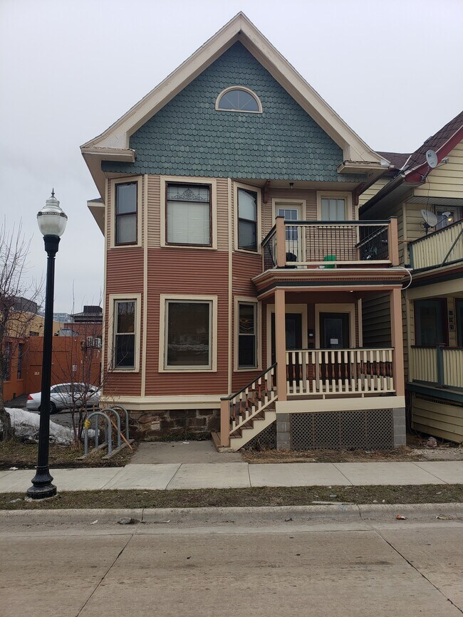 Photo - 13 S Blair St Unidad 13