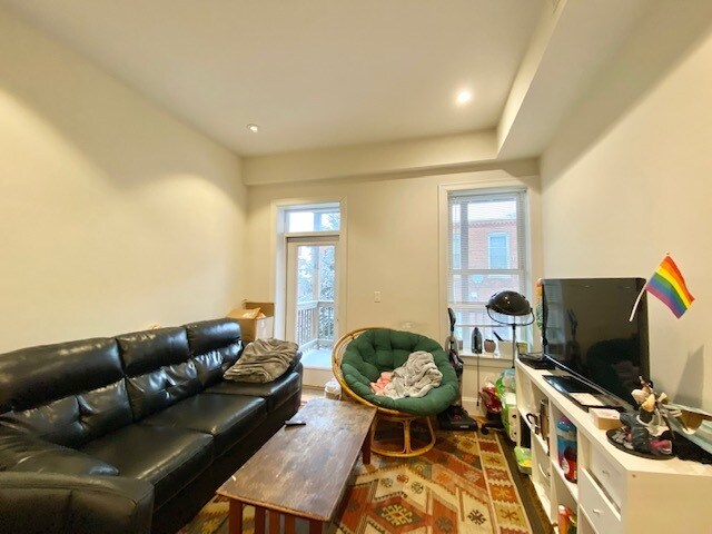 53 Fort Ave Unit 3