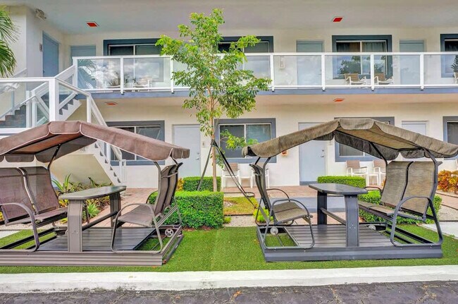 Photo - 3215 NE 7th St Unidad SI FL2-ID1504121P