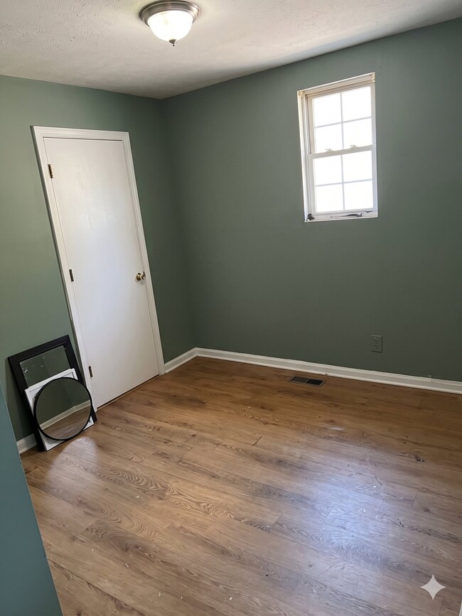 Photo - 117 N 29th St