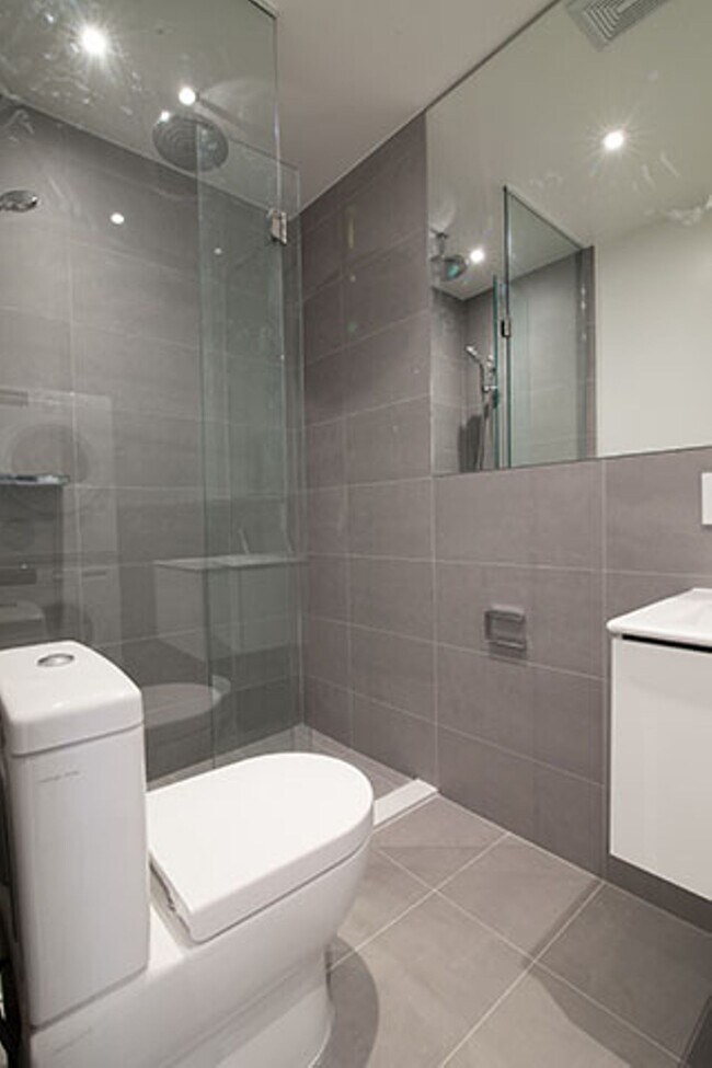 Photo - 3468 Rue Drummond Unit 0102B