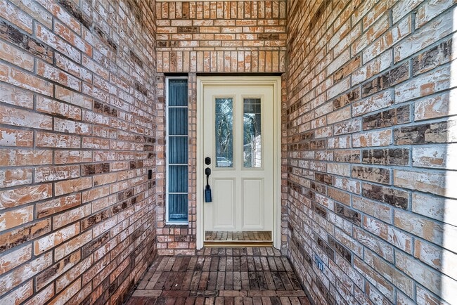 Photo - 23719 River Pl Dr