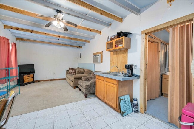 Building Photo - 20314 Great Lake St