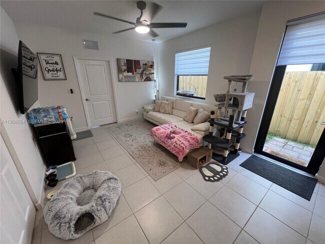 Photo - 11751 SW 248th Terrace Unit Side