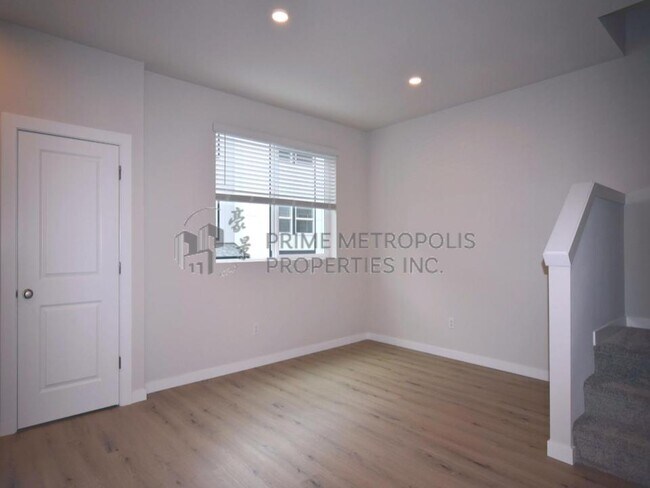 15215 35th Ave W