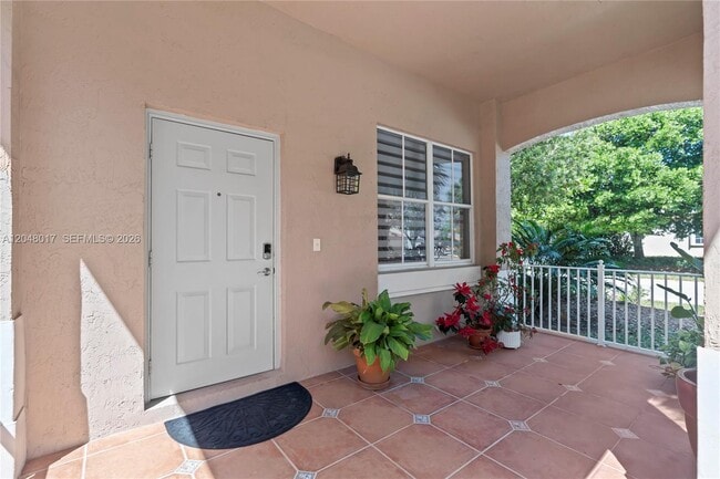 Photo - 1097 Allamanda Way