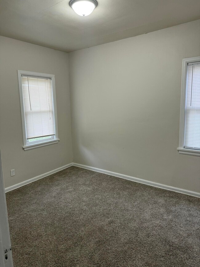 Photo - 3107 53rd St