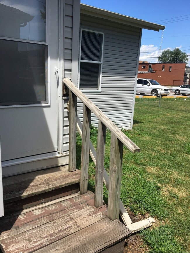 Photo - 1511 Ripley St