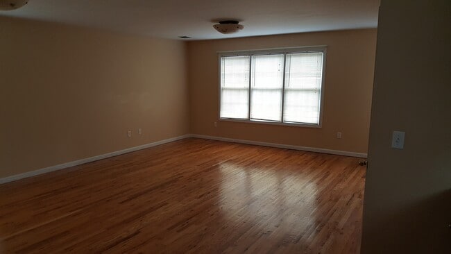 Photo - 65 2nd St Unit 65 2nd St. 1st Floor