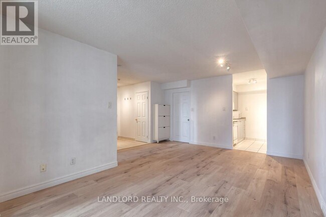 Photo - 256 Doris Ave Unit 801