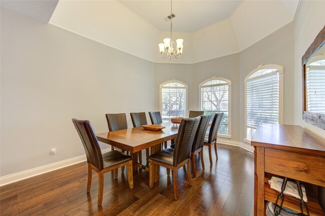 Photo - 3622 Springhill Ln