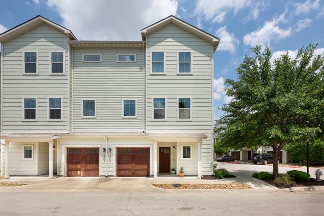 Building Photo - 2710 Halcyon Dr Unit 24 Rental