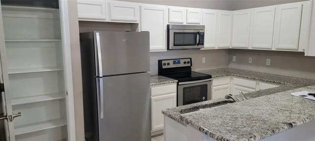 Photo - 516 E Hazelwood St